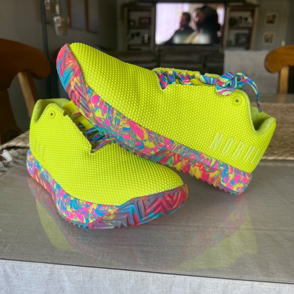 NEW!! Women’s size 8 Nobull trainer - Picture 2 of 5